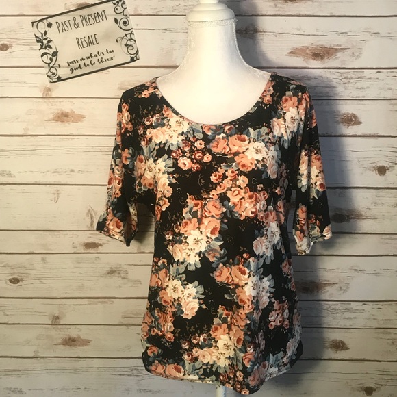 Simply Ruby Tops - Simply Ruby flower top size xl
